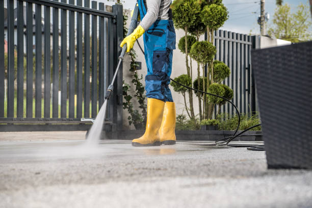 Best Playground Equipment Cleaning  in Hermiston, OR